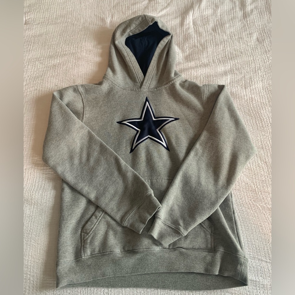 Boys XL Cowboys sweatshirt